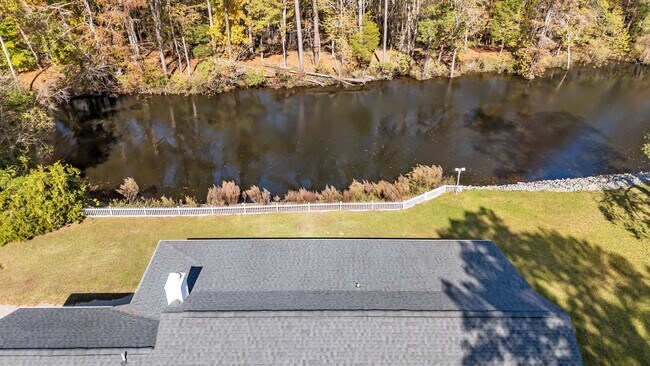 Building Photo - 105 3rd St