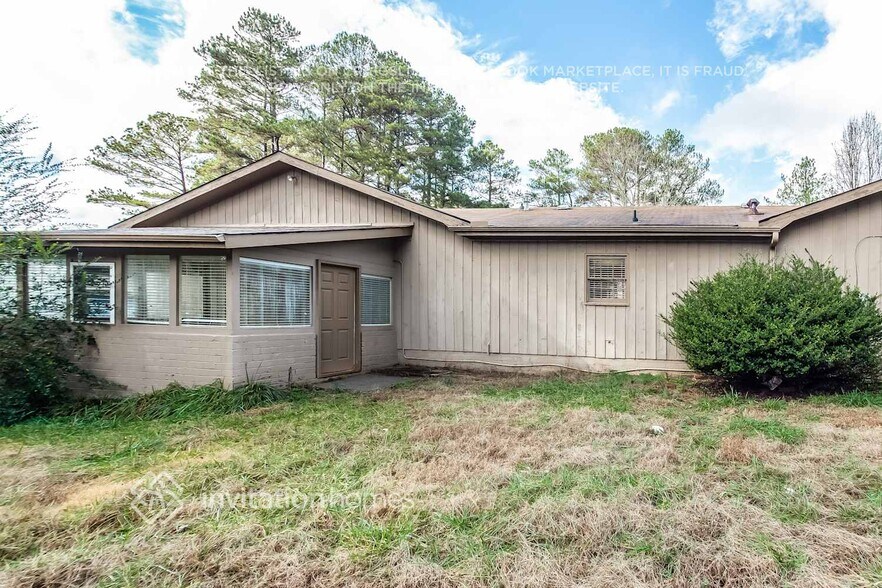 Building Photo - 1694 Webb Gin House Rd