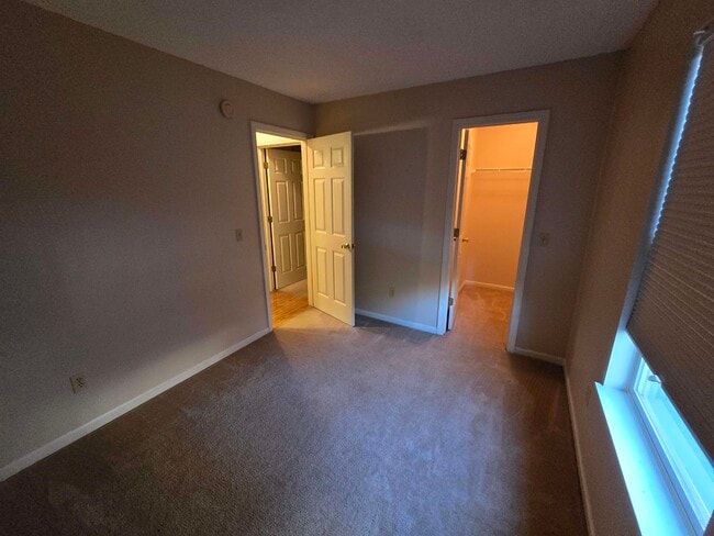 Building Photo - 235 Spring Forest Ct