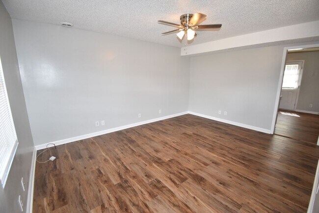 Building Photo - 3276 Tower Dr