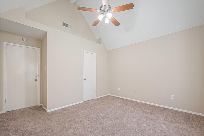 Building Photo - 15730 Oak Mountain Dr