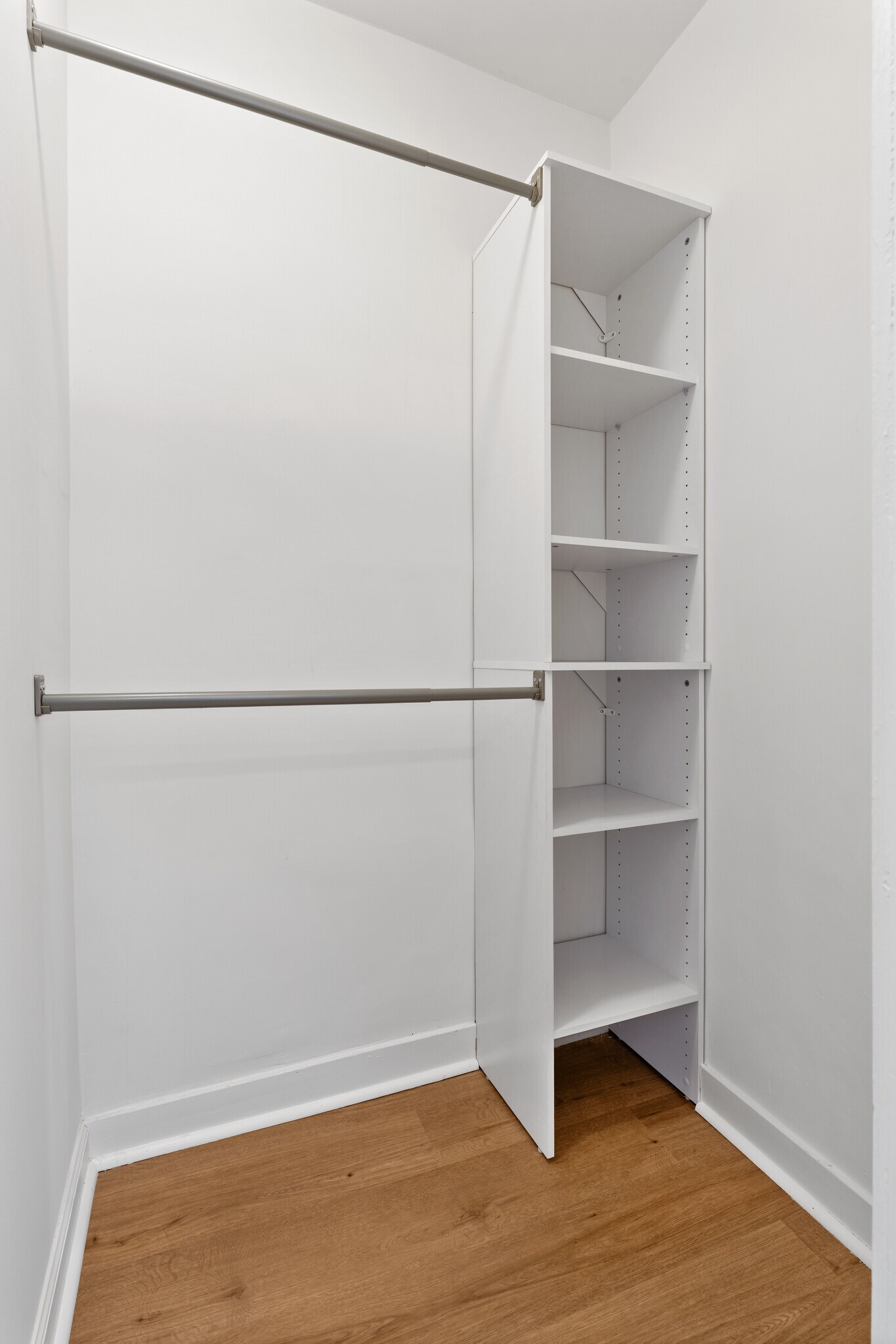 Building Photo - 5408 W George St