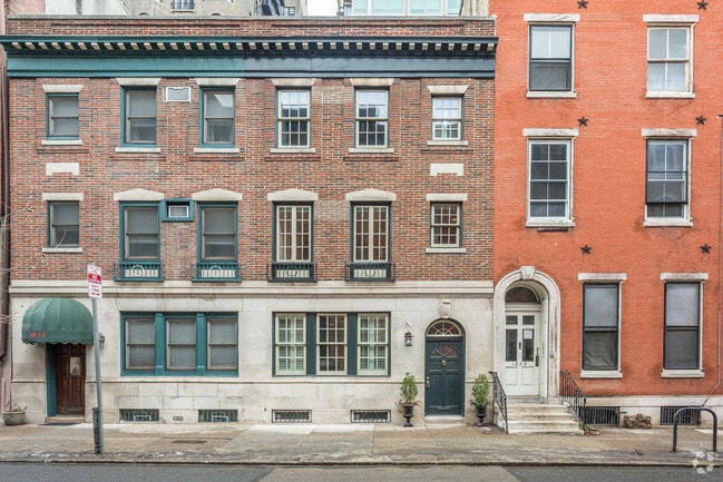 Building Photo - 1831 Spruce St