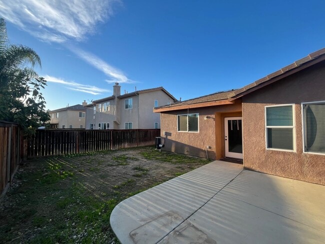 Building Photo - 35108 Via Santa Catalina