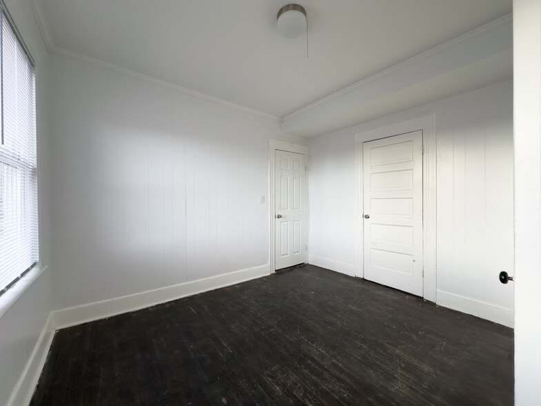 Bedroom 2 - 367 Bishop Ave