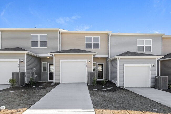 Building Photo - 606 Wendell Falls Pkwy