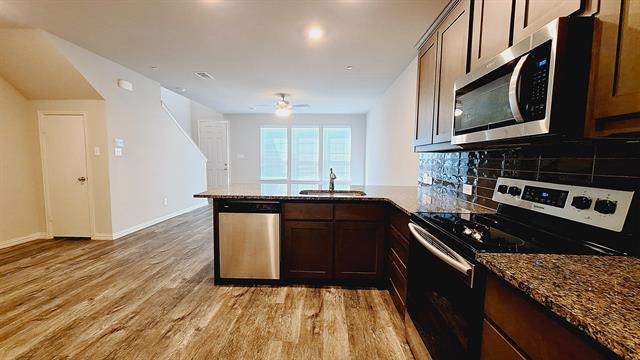 Building Photo - 3329 Solana Cir
