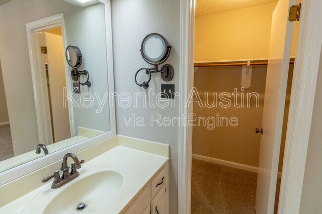 Building Photo - 5839 Secrest Dr
