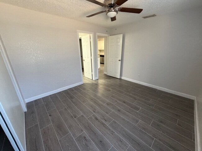 Building Photo - Lake Mary - 3 Bedroom, 2 Bathroom - $1,895.00
