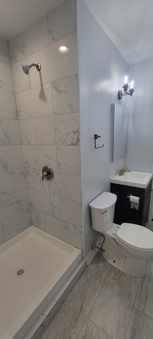 Building Photo - 6921 Clarendon Hills Rd