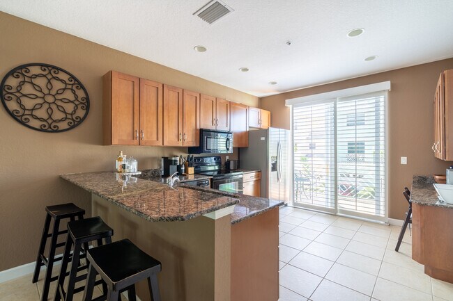 Kitchen - 8904 Duval Ln
