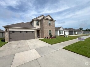 Building Photo - Stunning 4-Bedroom Home in Zachary's Mirav...