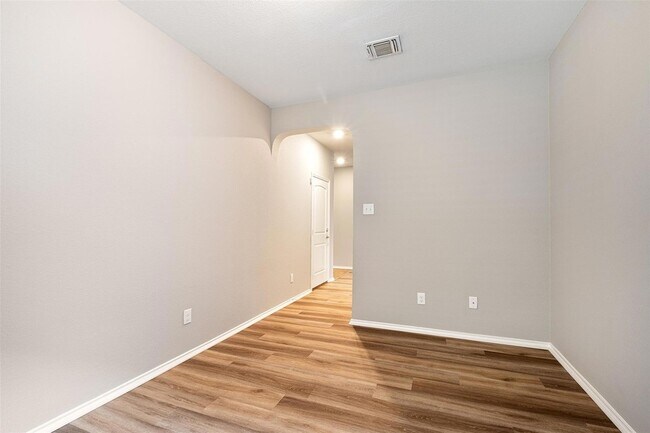 Building Photo - 12401 Franklin D Roosevelt St