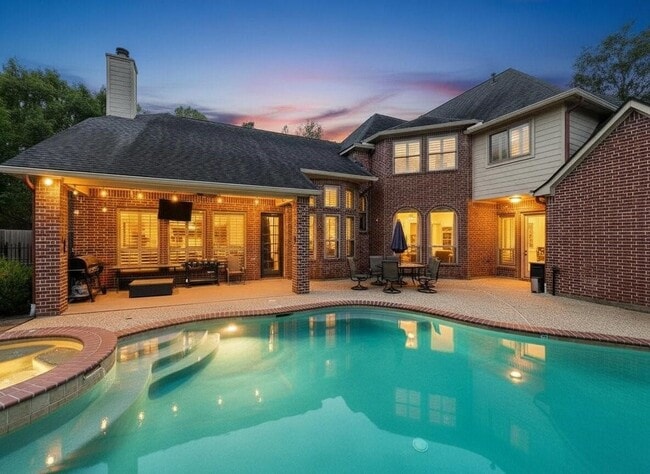 Building Photo - 13602 Springmint Dr