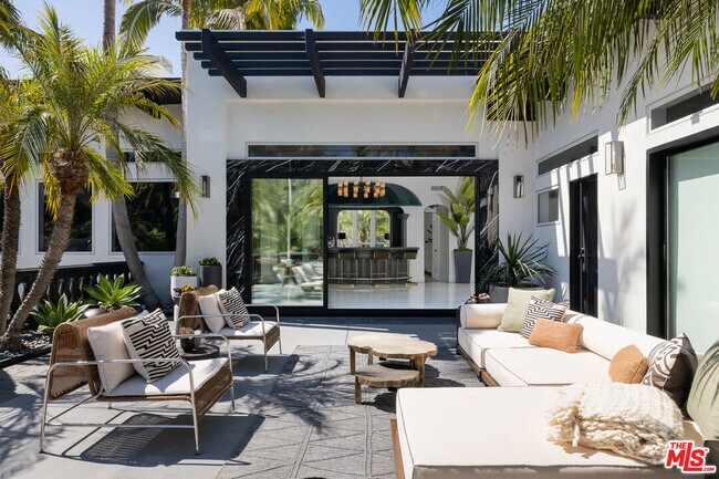 Building Photo - 0 Arenal Rd