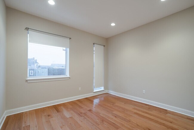 Building Photo - 724 N 3rd St