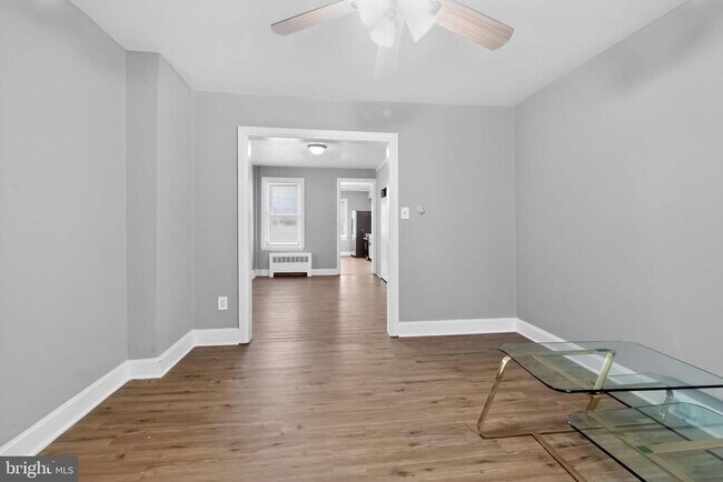 Building Photo - 141 S Locust St