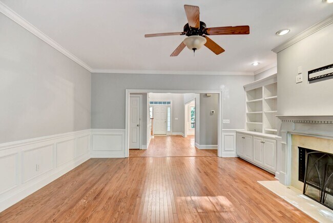 Building Photo - Large, beautiful home in Oconee!