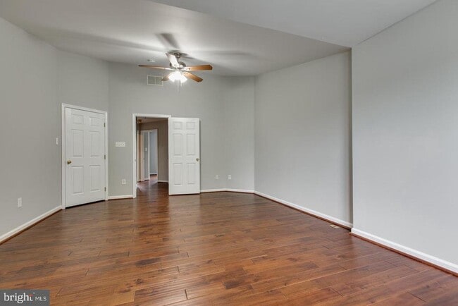 Building Photo - 8832 Papillon Dr