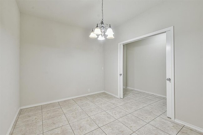 Building Photo - 2 Tidwillow Pl