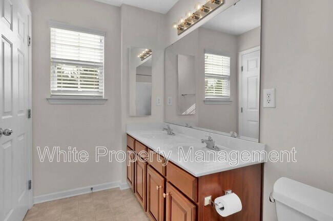 Building Photo - 11443 Destin Ln