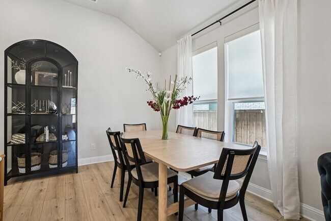 Building Photo - 11422 Chepstow Crescent Ct