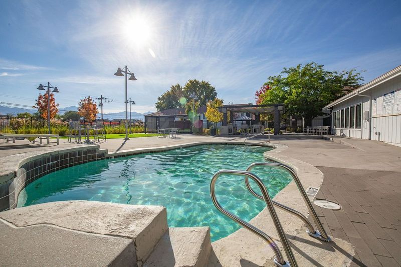 Building Photo - Enclave at Redwood