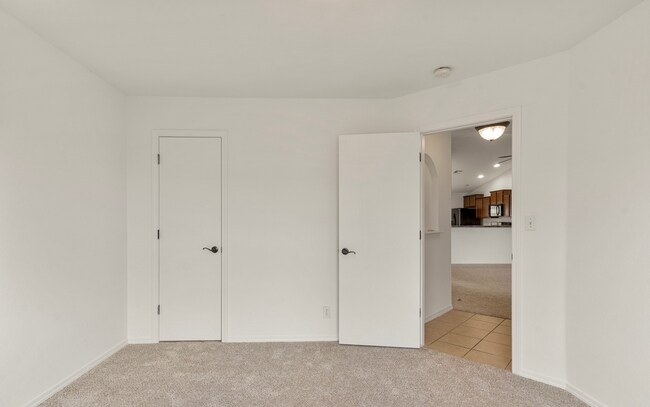 Building Photo - Glenpool 4 Bed 2 Bath with Open and Split ...