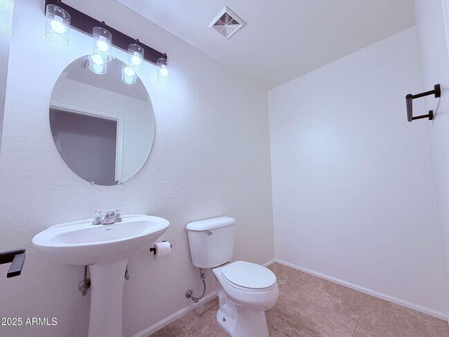 Building Photo - 37911 N Luke Ln