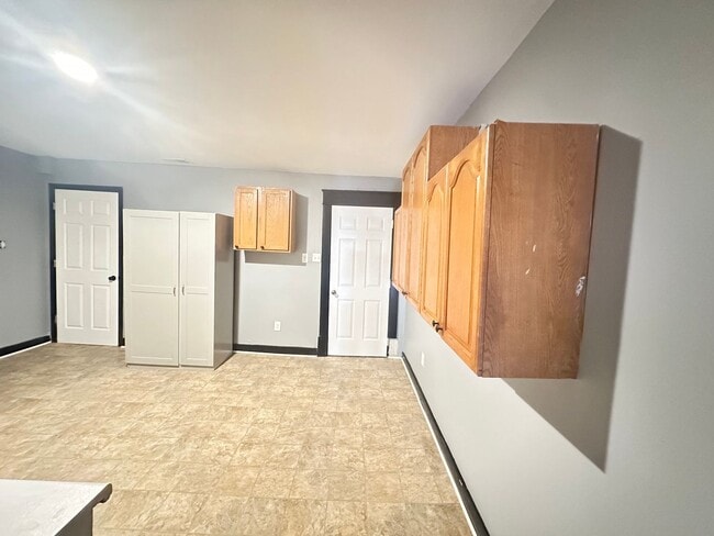 Building Photo - 268 E Loudon Ave