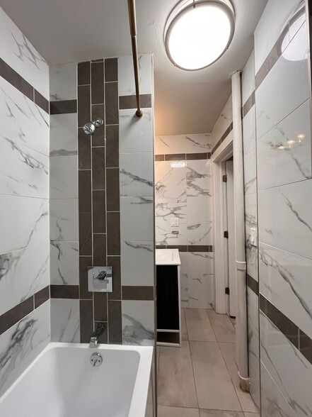 Building Photo - 5114 Palisade Ave