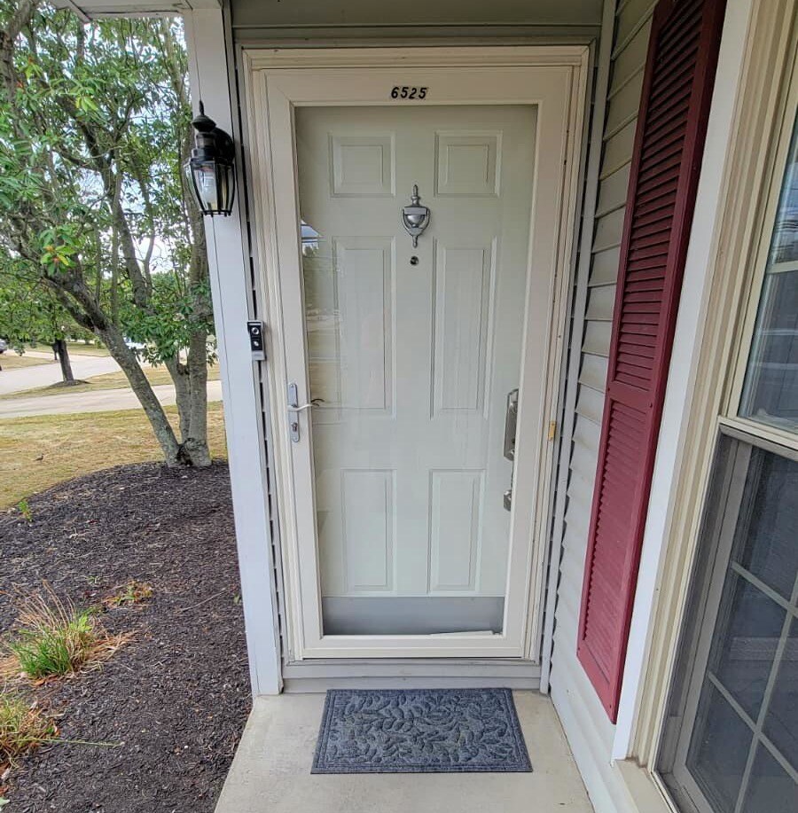 Building Photo - 6525 Blossomwood Cir NE