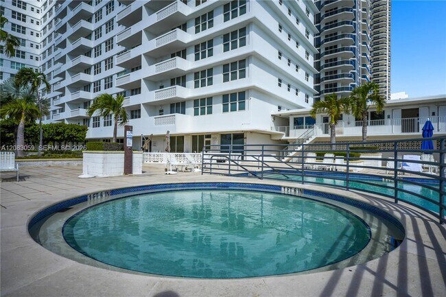 Building Photo - 4747 Collins Ave