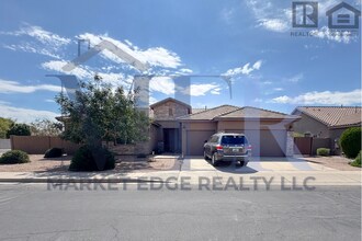 Building Photo - 3Bed/2.5Bath Home at Guadalupe/Crismon Rd!...
