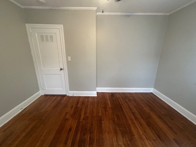 Building Photo - 5105 Middleton St