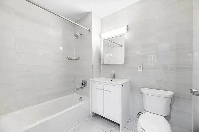 Building Photo - 0 bedroom in JACKSON HEIGHTS NY 11372