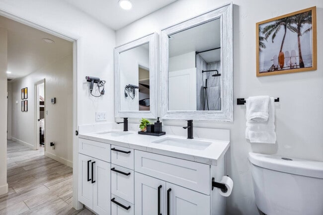 Building Photo - 131 Mescal Loop