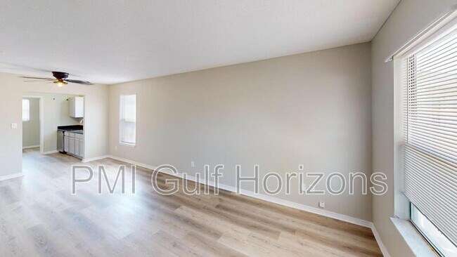 Building Photo - 3356 La Leyenda Ct