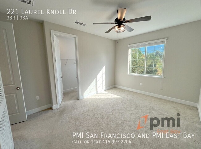 Building Photo - 221 Laurel Knoll Dr