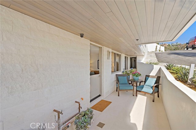 Building Photo - 200 Alta Vista Way