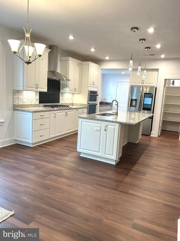 Building Photo - 8708 Southrun Ct