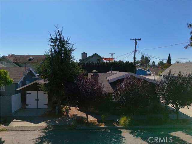 Building Photo - 2624 E 8th St