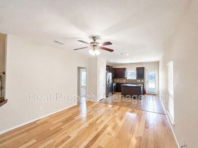 Building Photo - 9929 Pronghorn Rd