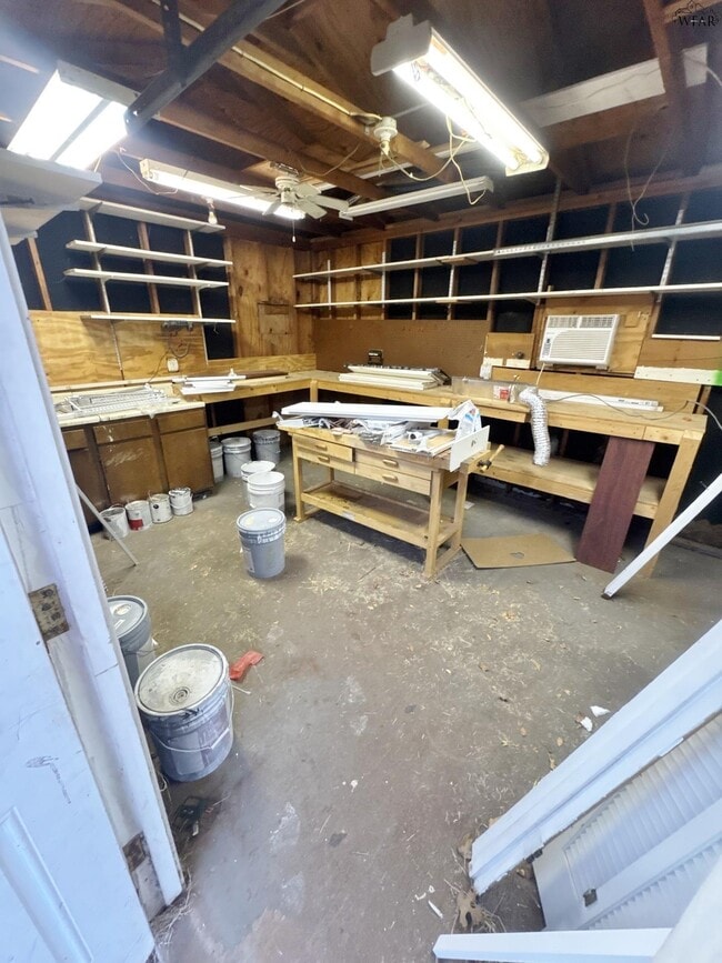 Building Photo - 4126 Lenore Dr