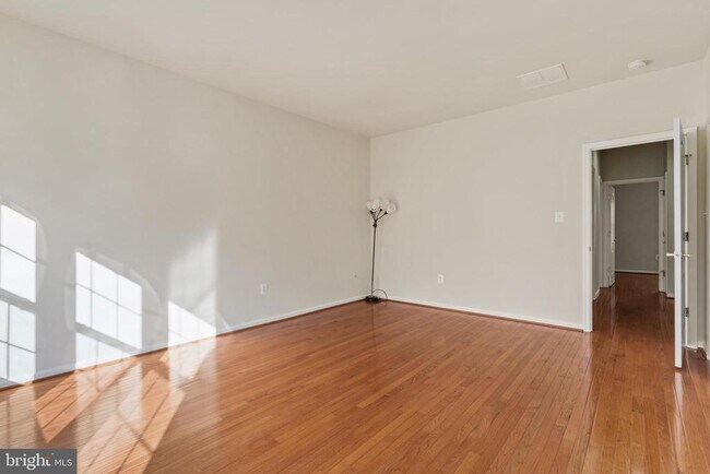 Building Photo - 4505 Henley Pl