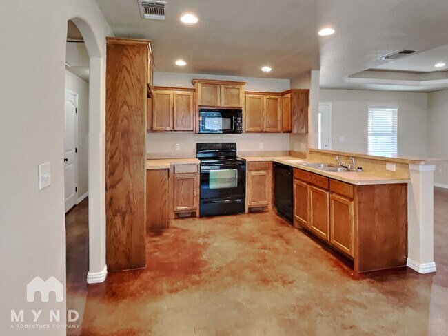 Building Photo - 111 Jolin Ln