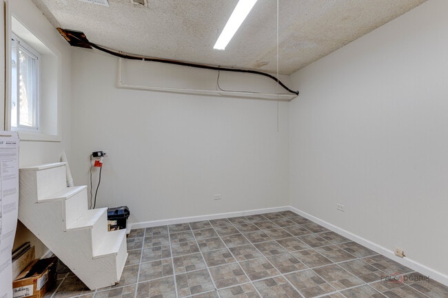Building Photo - 1309 Court O
