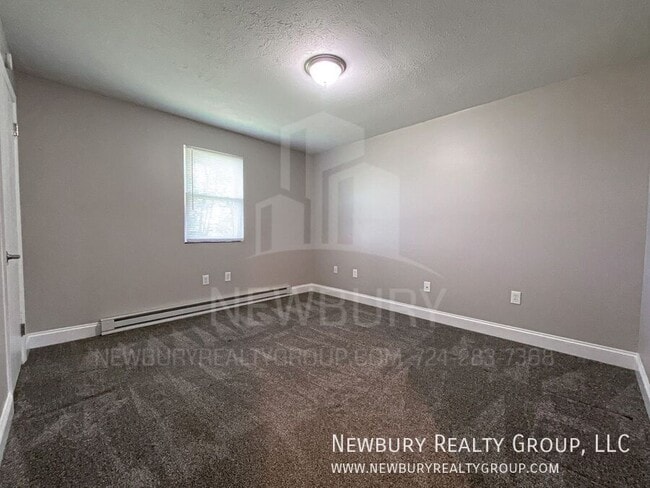 Building Photo - 36 Sunbury Estates