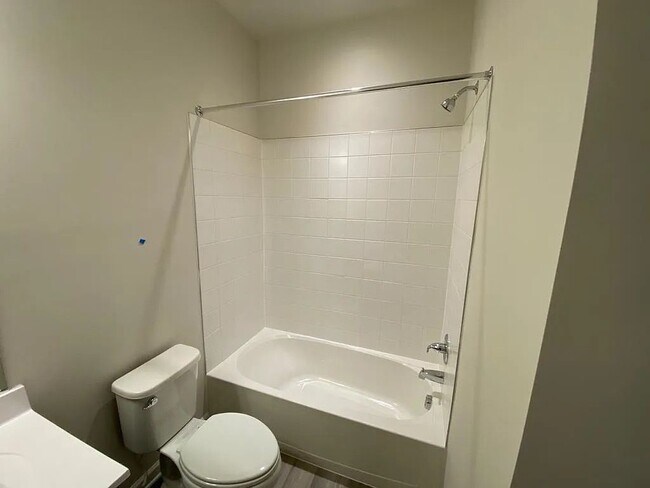 Building Photo - 3003 Osprey Way