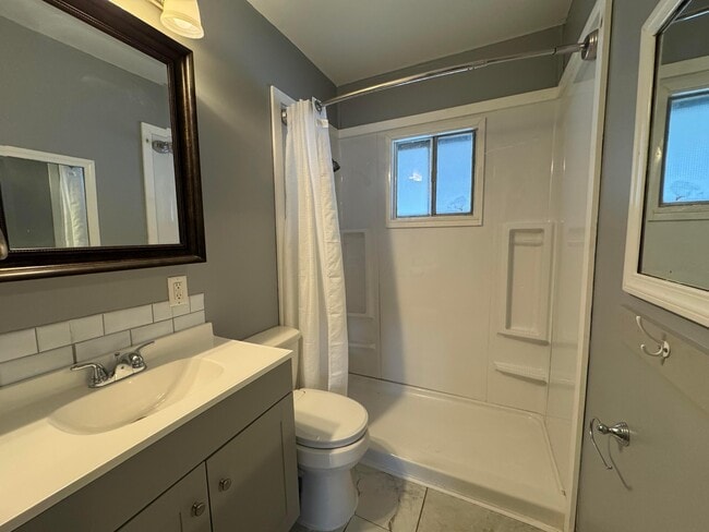 Building Photo - 4105 Elbern Ave